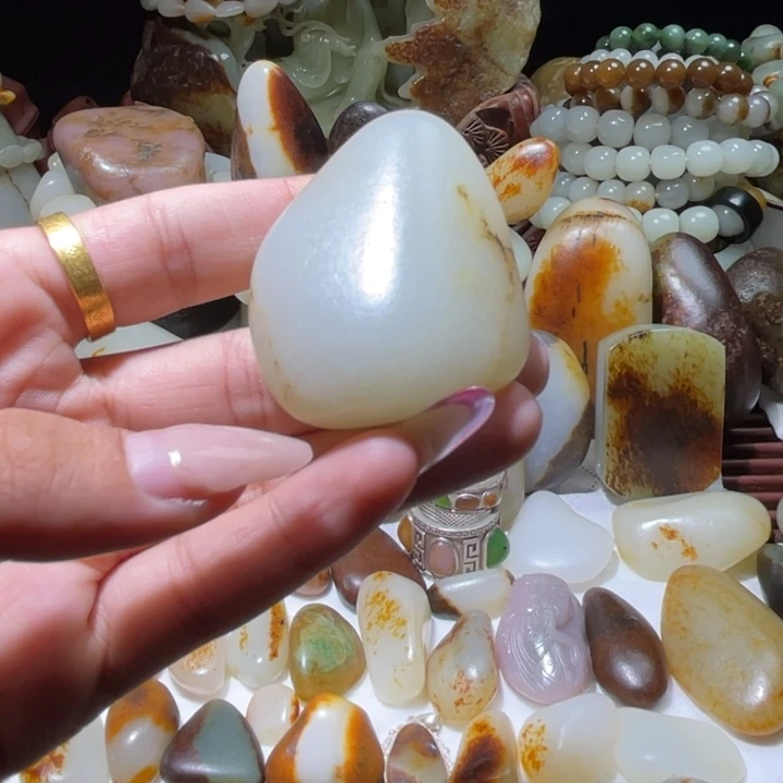 和田玉（糖玉）未镶嵌挂件