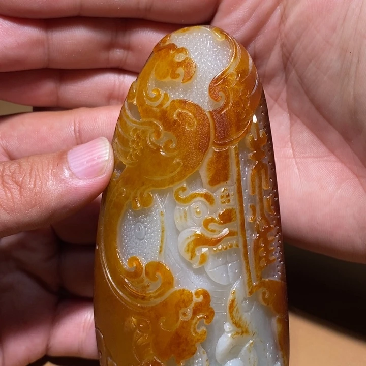 潇***@和田玉未镶嵌颈饰