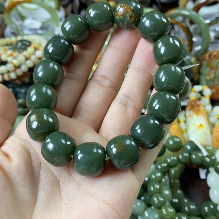 透闪石质玉手串未镶嵌巢***客
