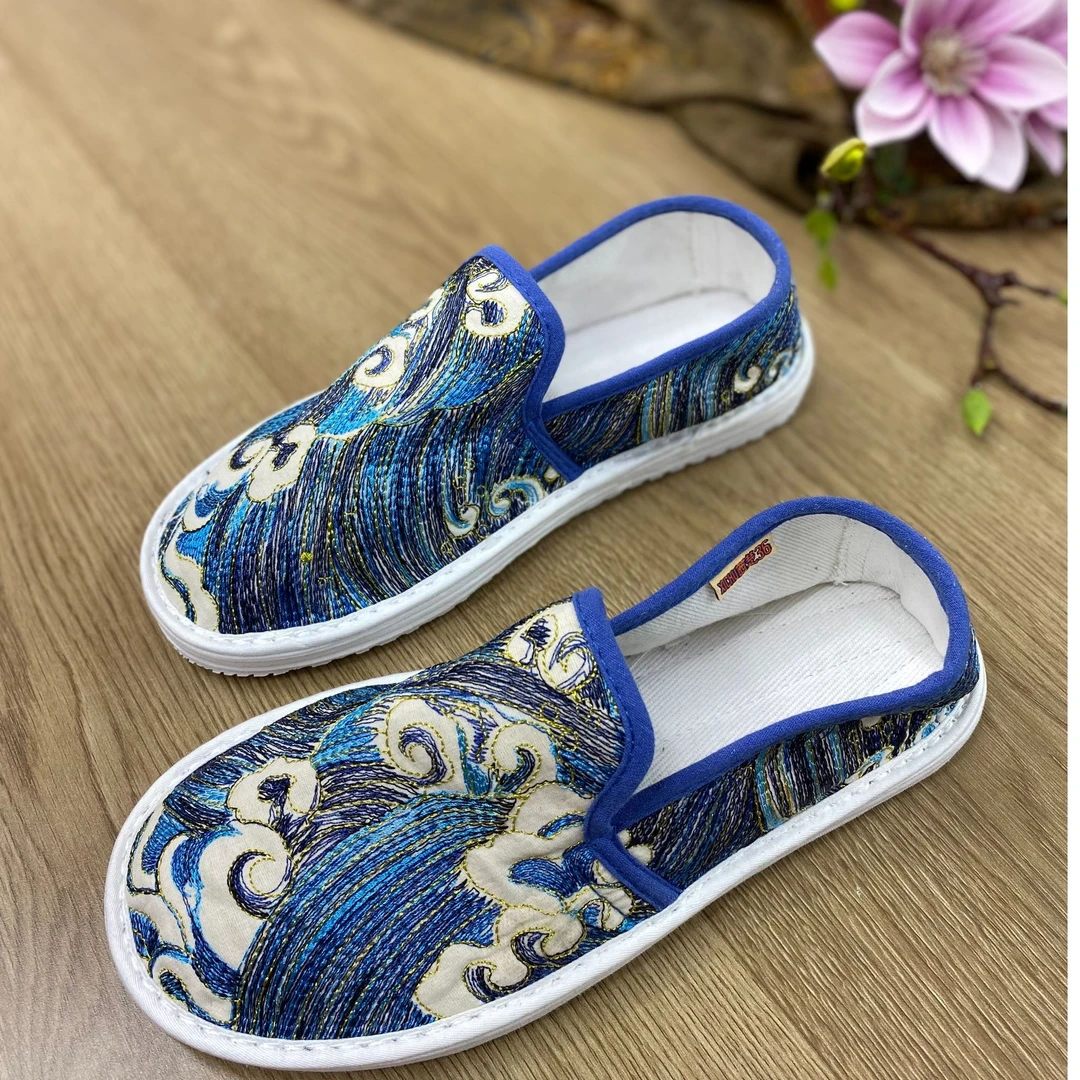 西楚（海浪）气质新中式时尚复古经典刺绣百搭低帮手工布鞋