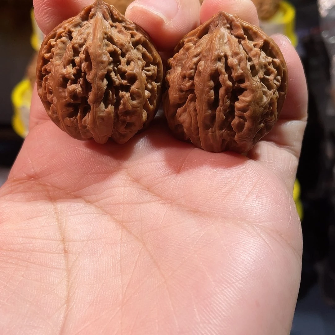 文玩核桃吊坠秀球