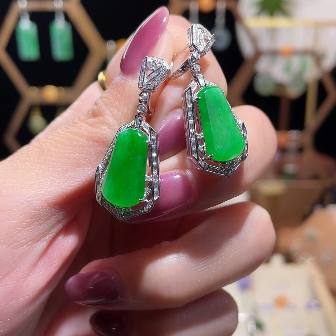 翡翠18K金镶嵌耳饰