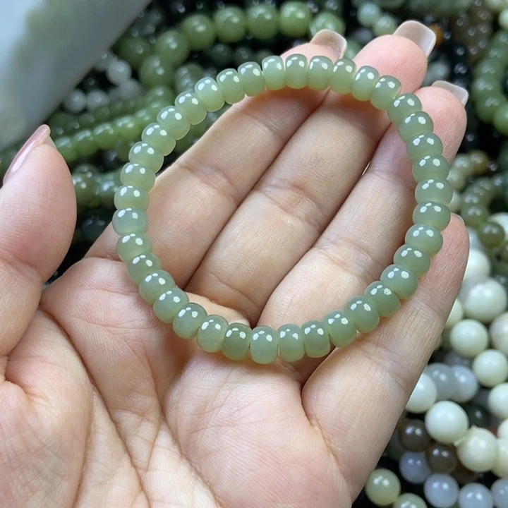 颈饰未镶嵌和田玉卡6