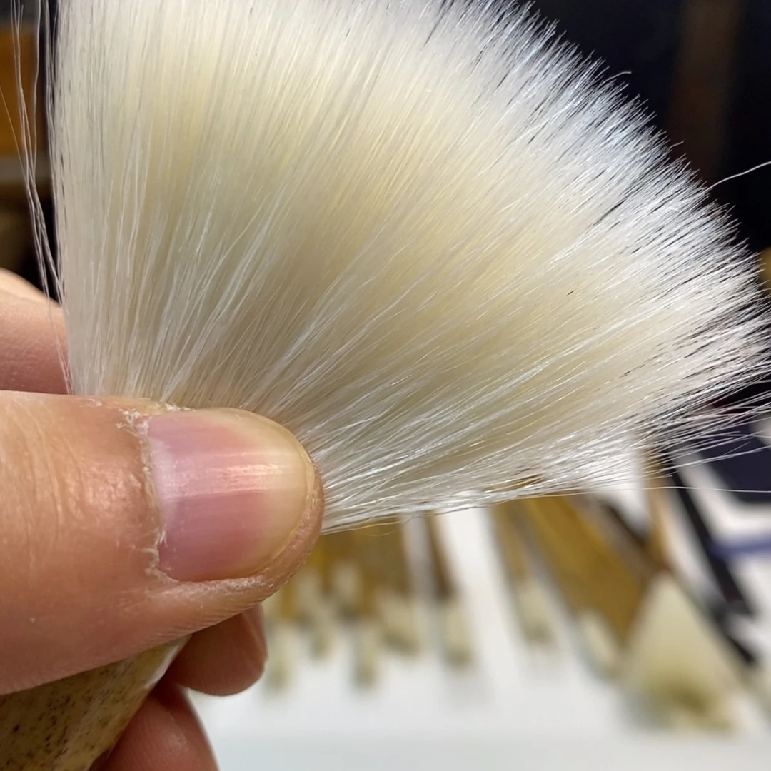 放漏03号，5.2出峰，1.05口径，纯细嫩光峰羊毫