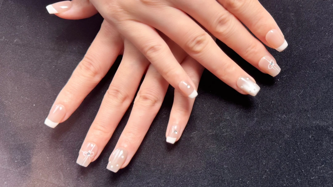 【你的礼物】奶油法式淑女风春夏带钻纯手工穿戴甲优雅