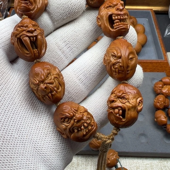 橄榄核手串我****期橄榄核雕工艺制作