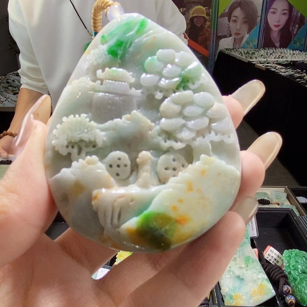 颈饰未镶嵌翡翠翡翠