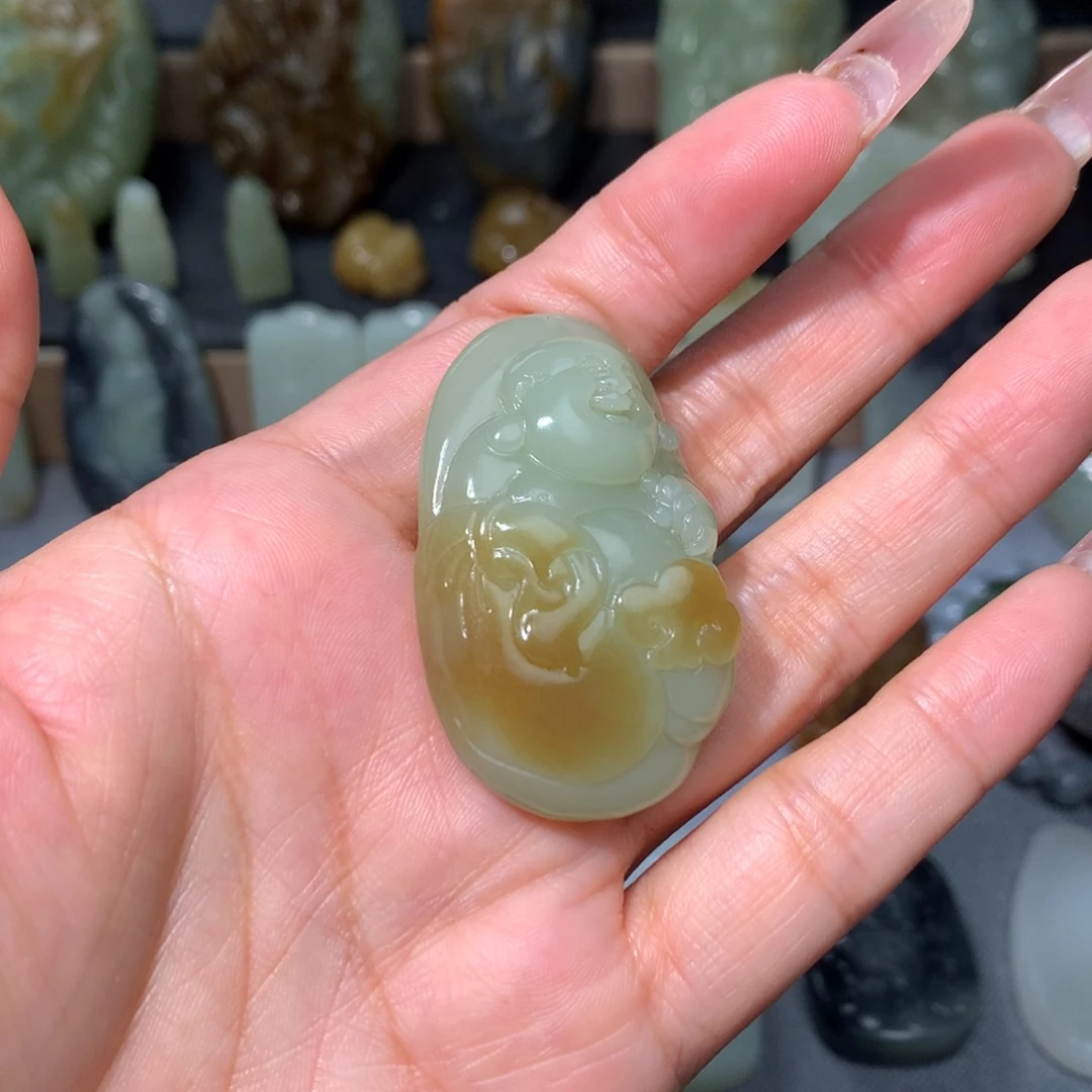 颈饰未镶嵌和田玉