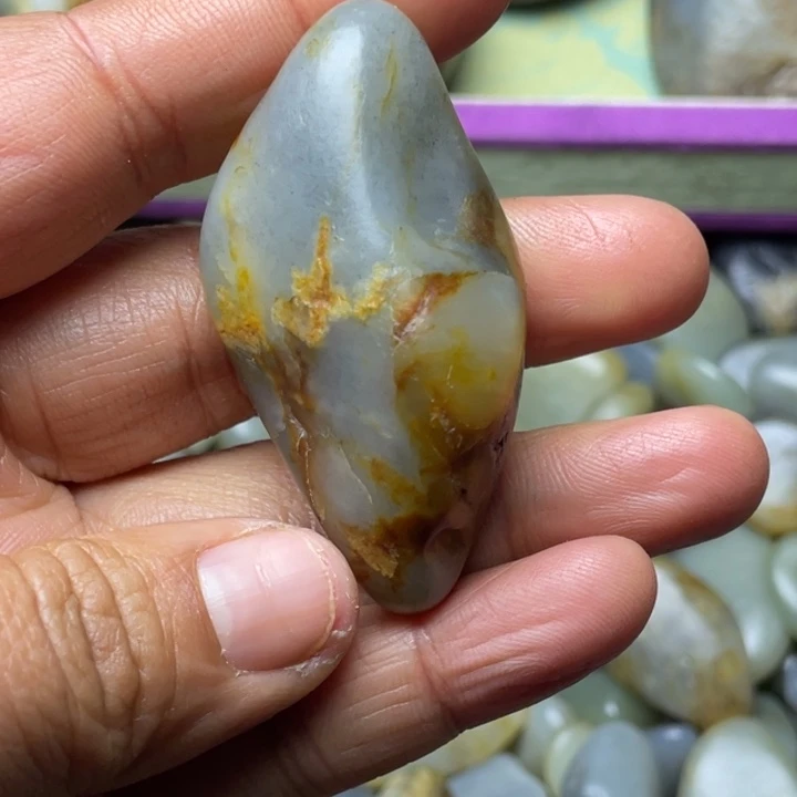 软玉未镶嵌珠宝半成品