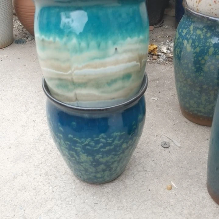 红陶口18高22两个盆子