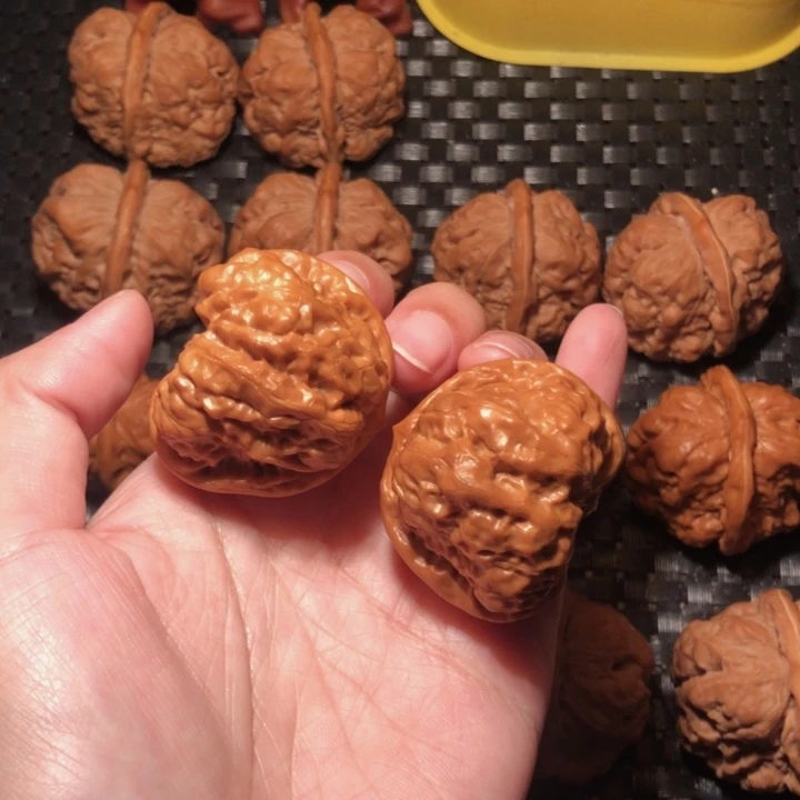 文玩核桃把件矮三角41