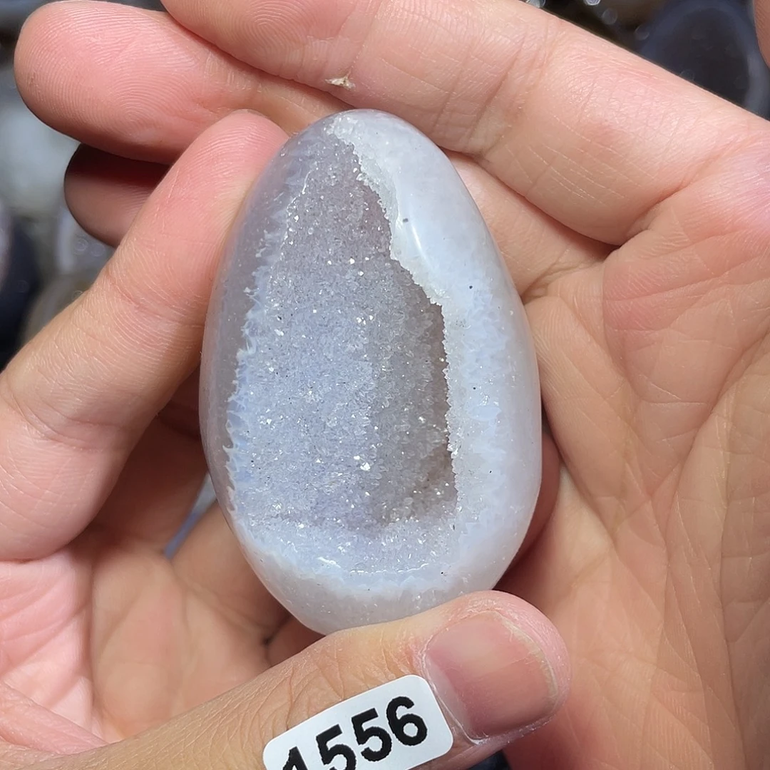 未镶嵌水晶大型摆件（非配饰）