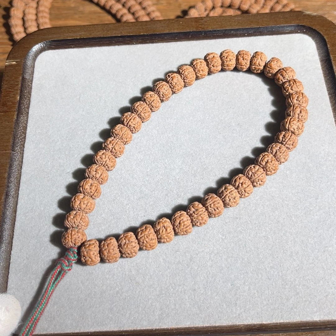 金刚菩提吊坠纯血老树王手持