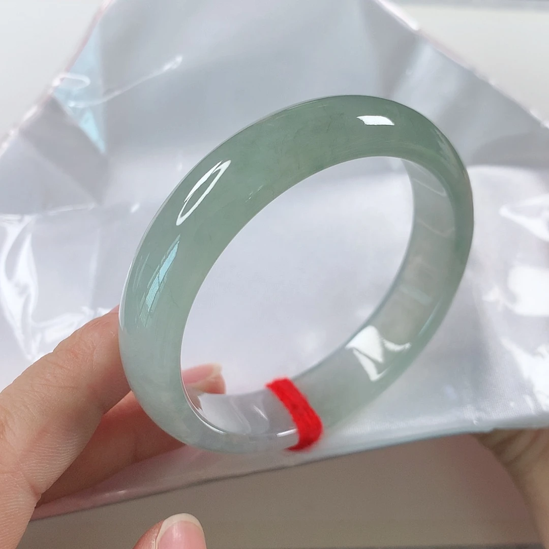 翡翠手镯未镶嵌①⑥②