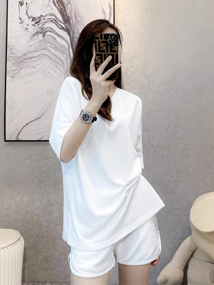 白色时尚休闲运动套装女2025夏新款网红炸街高级感t恤短裤两件套