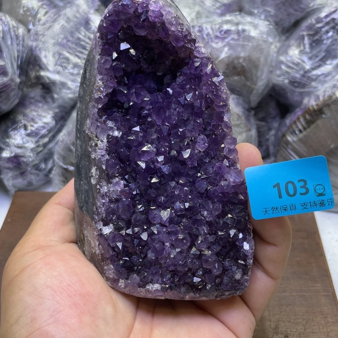 未镶嵌水晶大型摆件（非配饰）