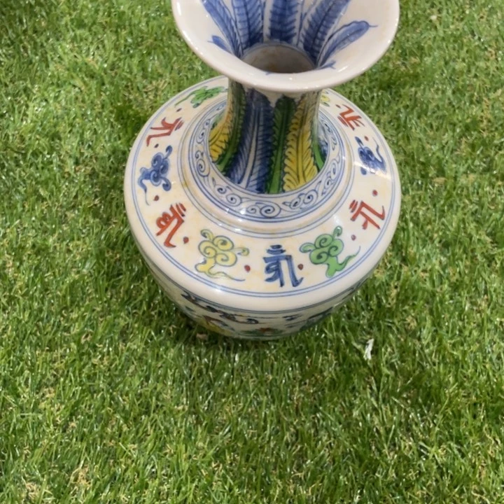 陶土泓*斗彩赏瓶一个