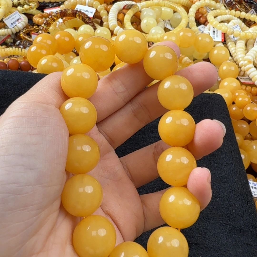 未镶嵌琥珀珠宝奇石
