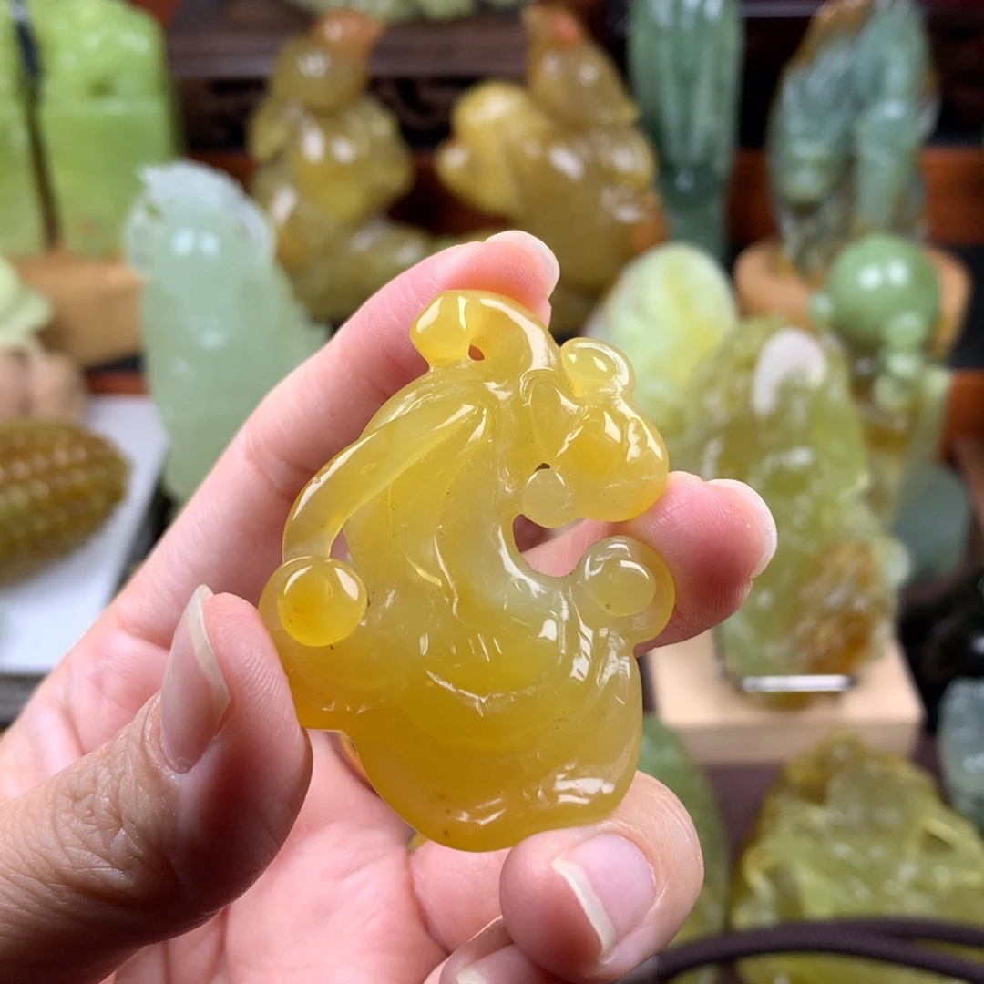 岫玉未镶嵌手把件