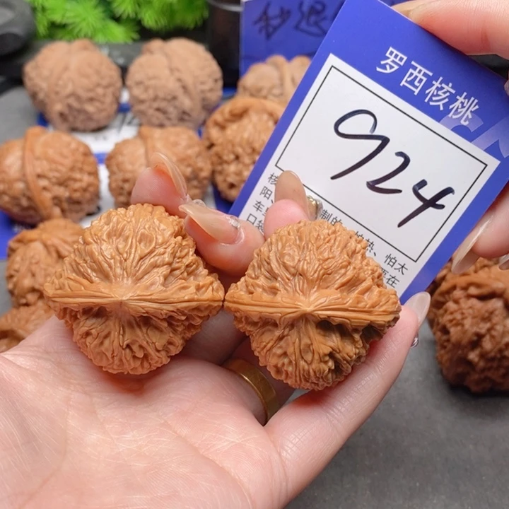 把件桃核40南疆石924号牌