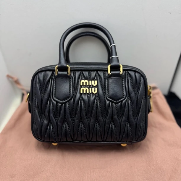 99新 MIU MIU/缪缪 张元英同款黑金保龄球