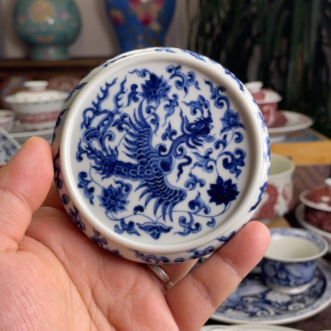 青花缠枝凤凰盖置