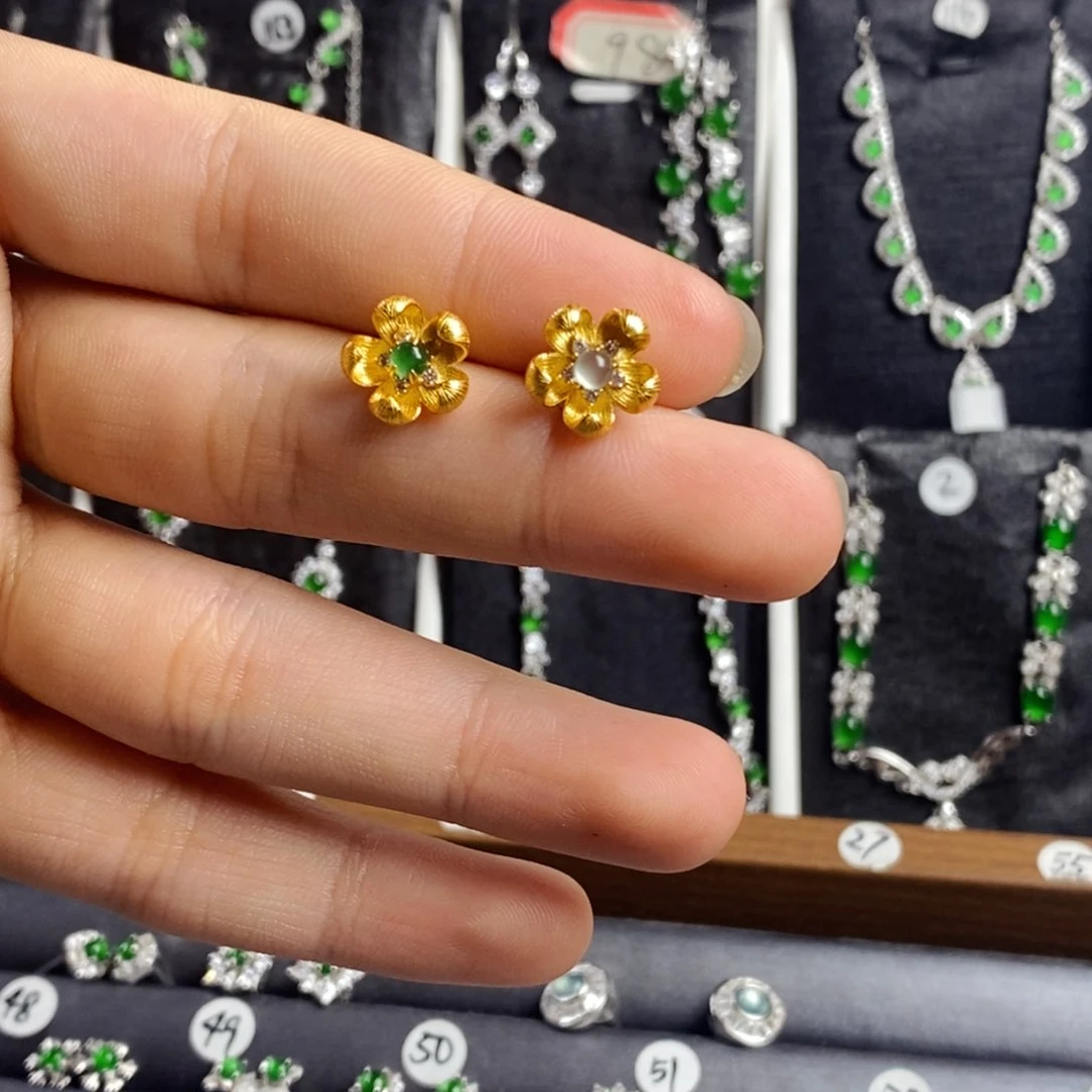 翡翠颈饰银S925镶嵌无证，假一赔四