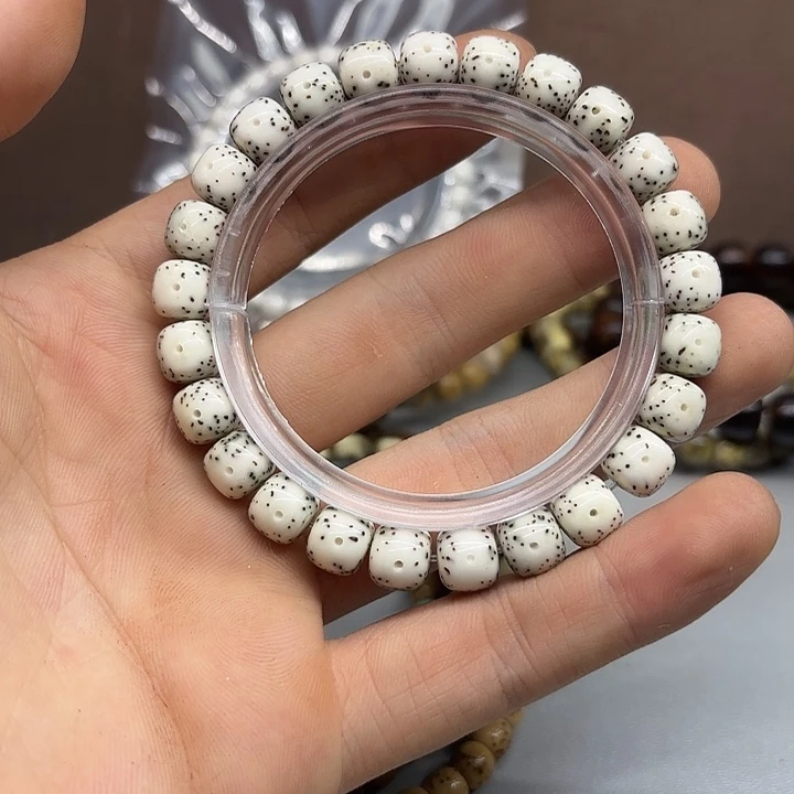 星月菩提手串F9。