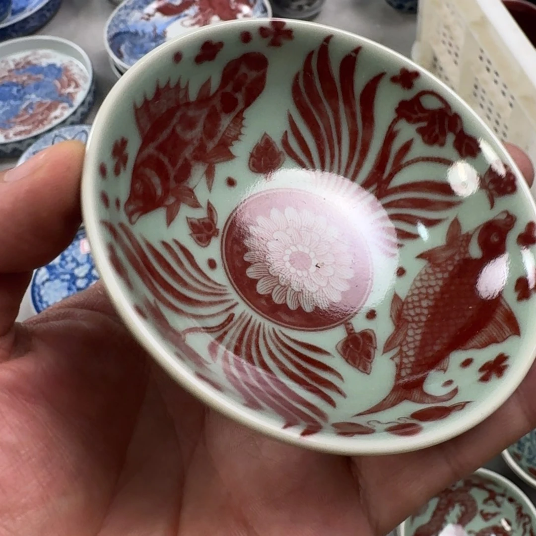 杯人****婷清釉釉里红鱼藻纹普洱杯拍一发二