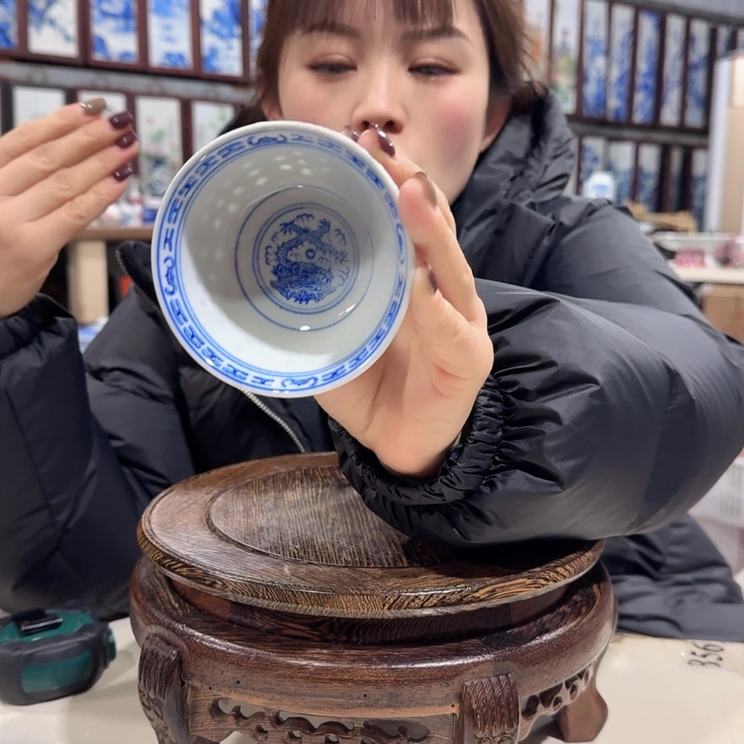 摆件瓷/////景德镇陶瓷瓷器。