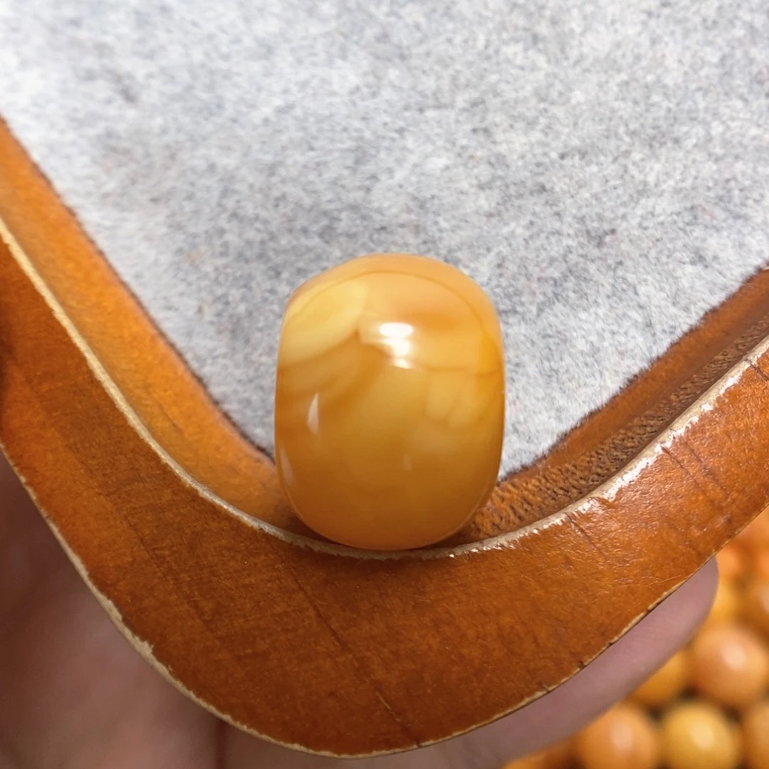 蜜蜡裸石未镶嵌つ****?蜜蜡裸珠