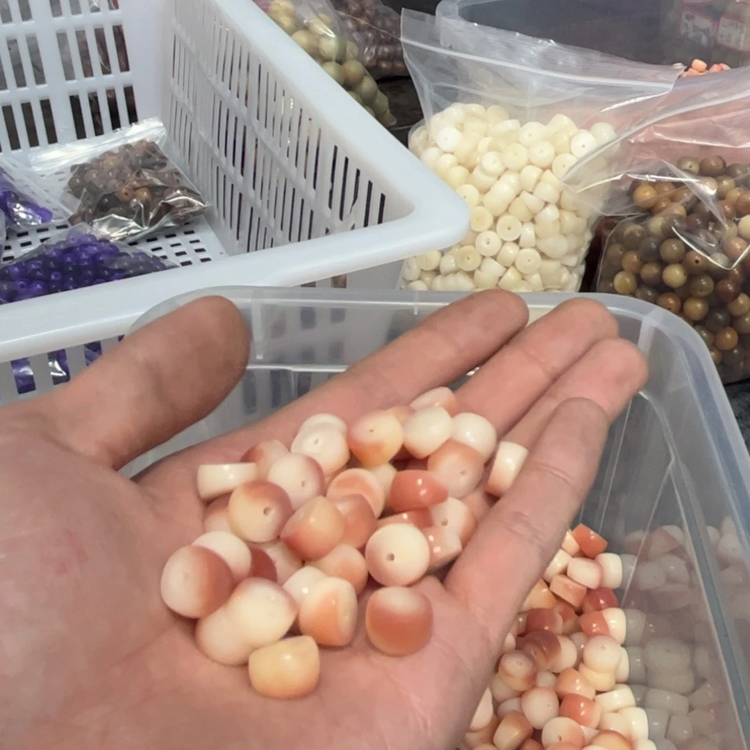 【闪购商品】白玉菩提吊坠z12/50+30颗大肠