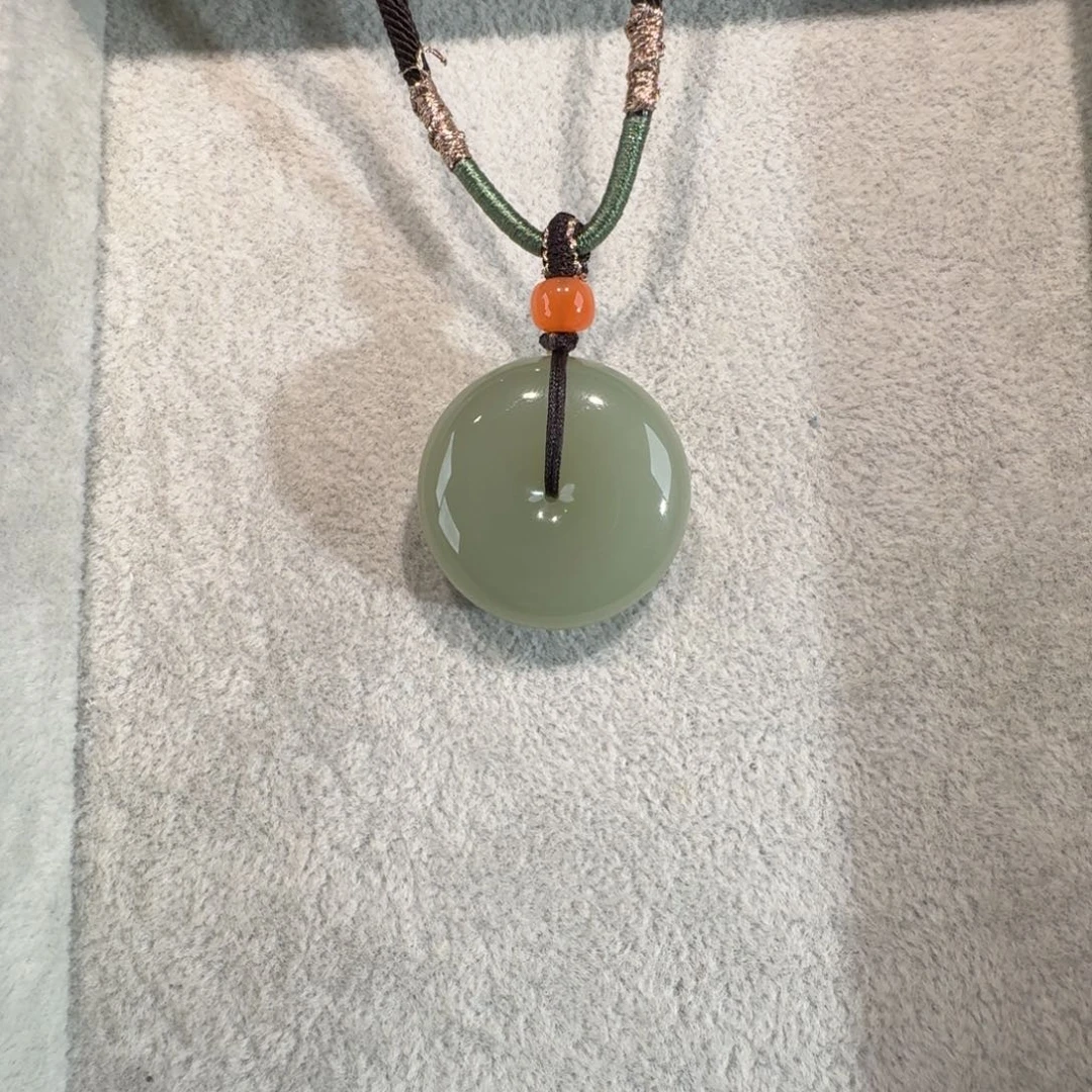 和田玉未镶嵌吊坠(赠链)30mm