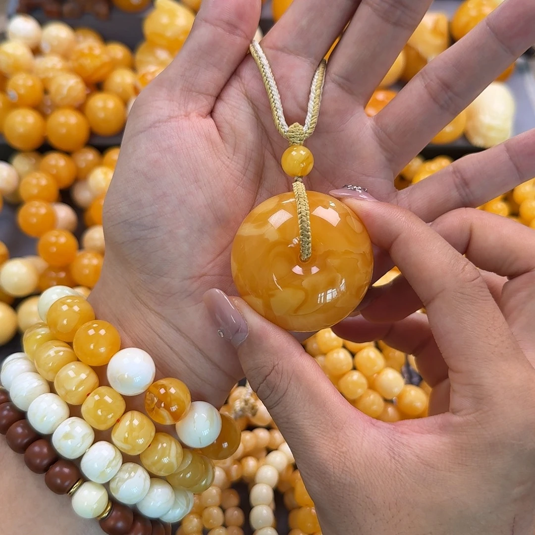 蜜蜡未镶嵌珠宝奇石