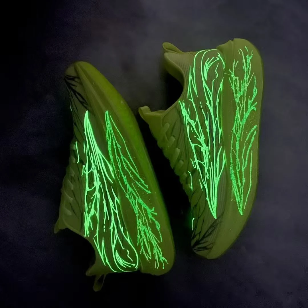 毒马5X25-002夏季新款迈速三代跑鞋，透气冰丝面料