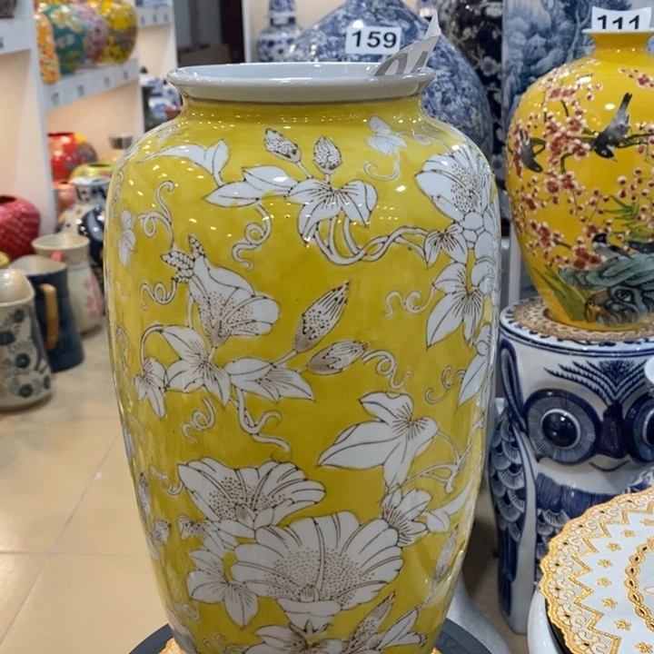 【闪购商品】摆件微瑕花瓶高37摆件