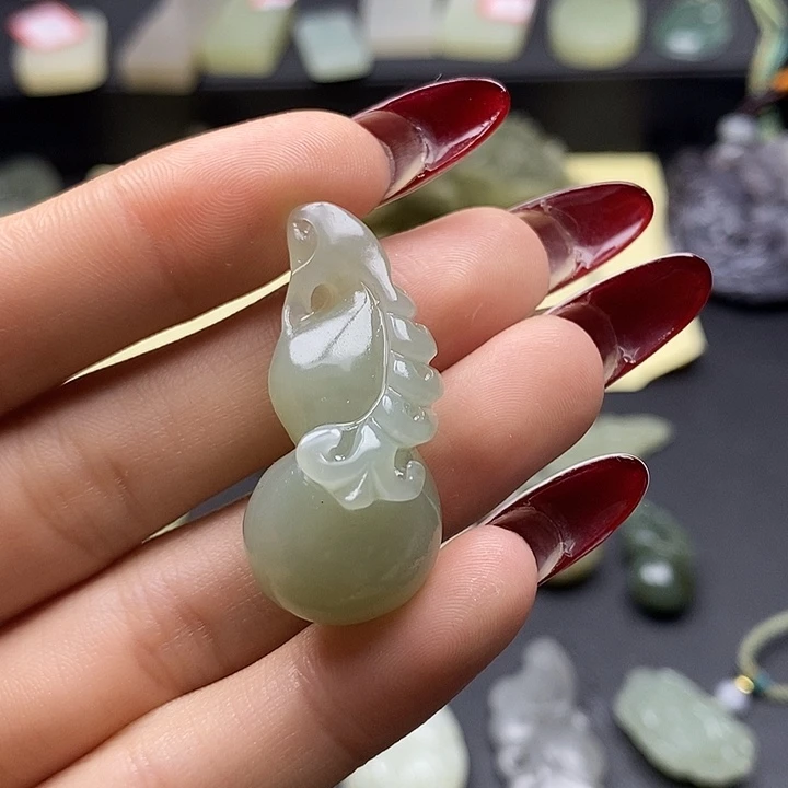 和田玉未镶嵌颈饰快**生