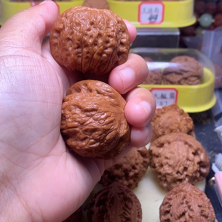 文玩核桃吊坠蓝***牌血麒麟