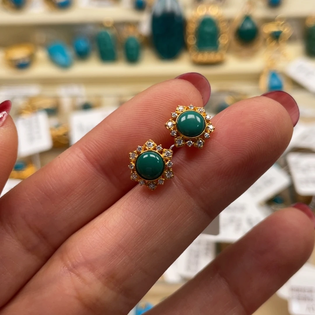 18K金镶嵌绿松石珠宝奇石耳钉