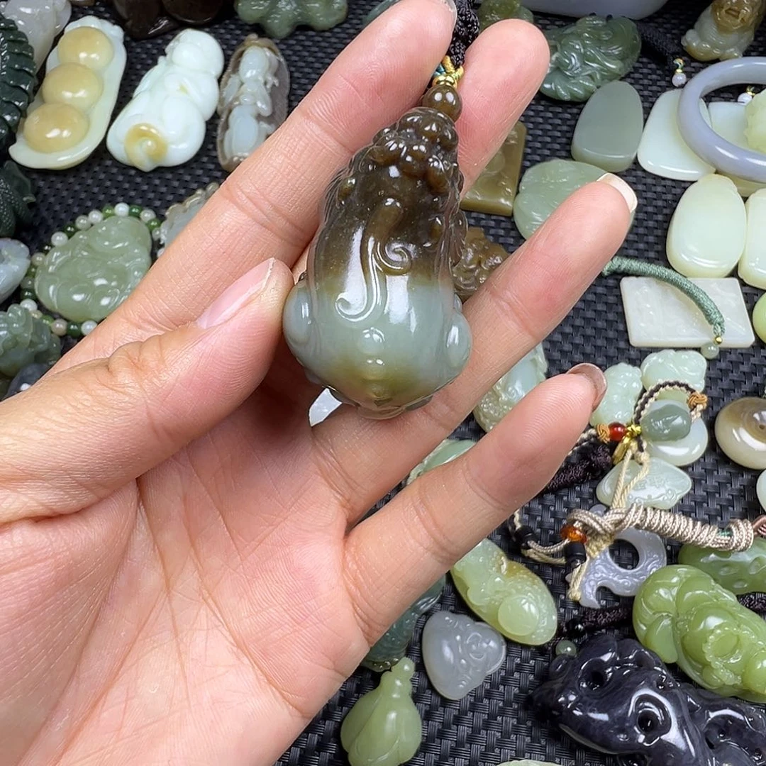 和田玉未镶嵌吊坠(不含链)卡45