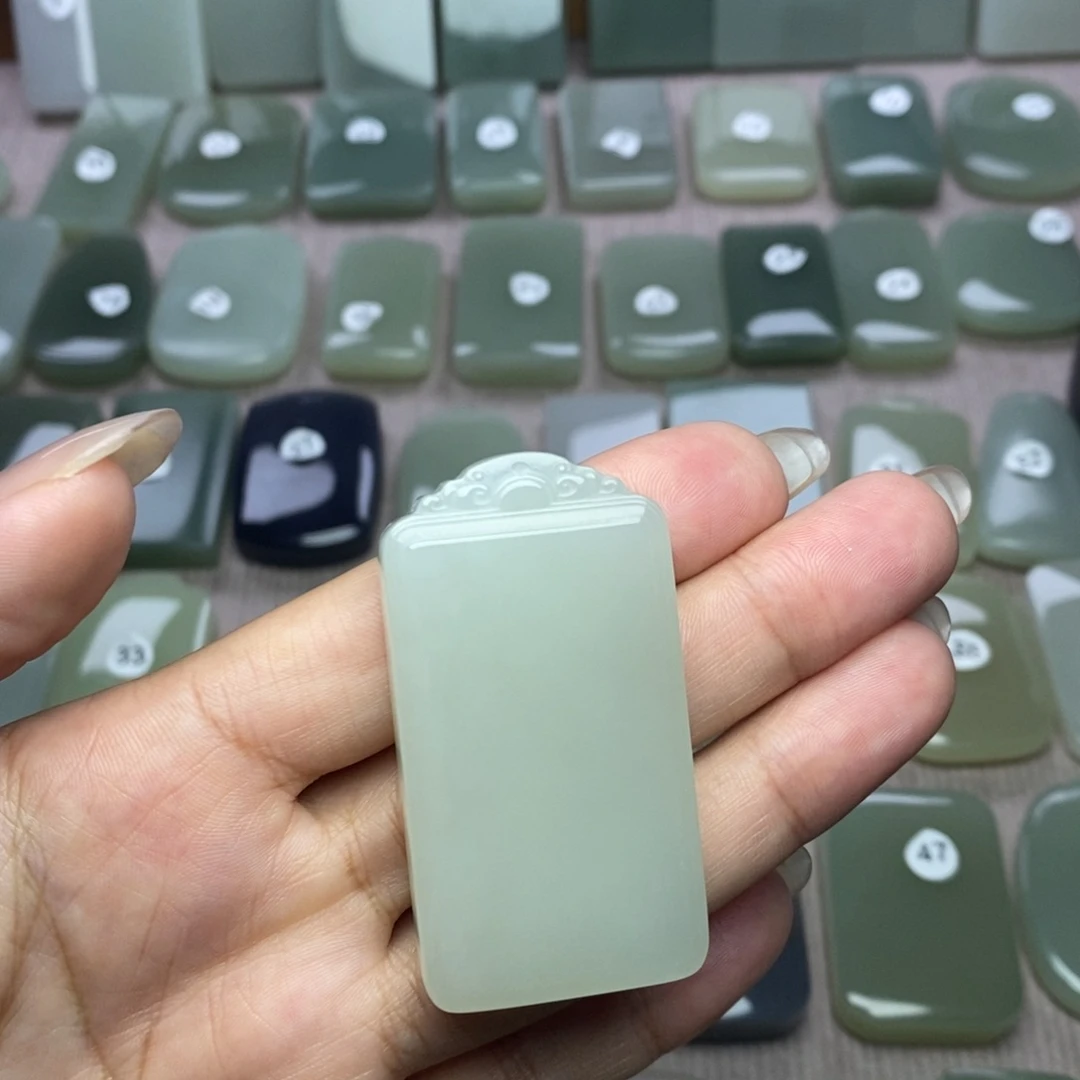 颈饰未镶嵌和田玉