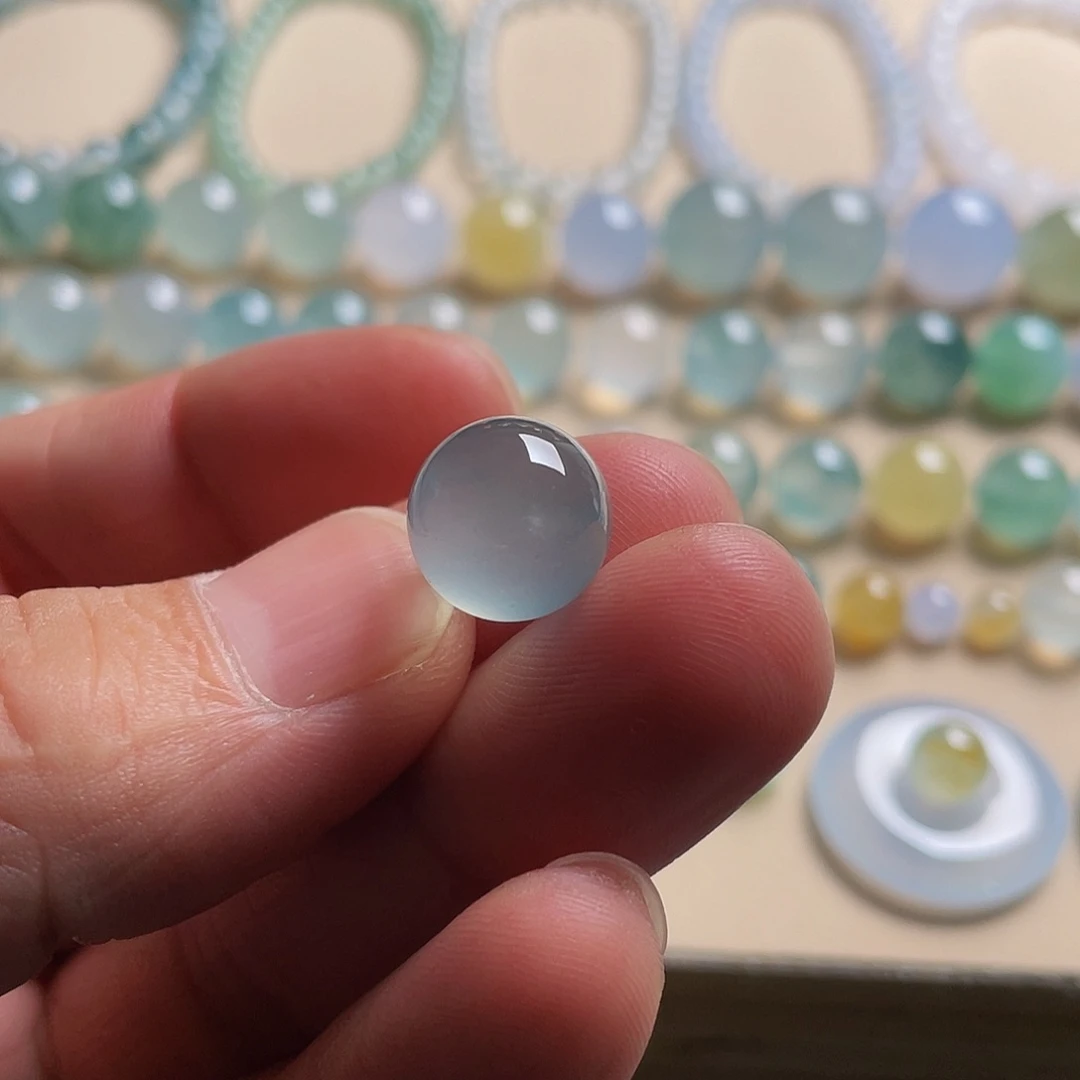 翡翠散珠天然缅甸翡翠A货，12.2mm