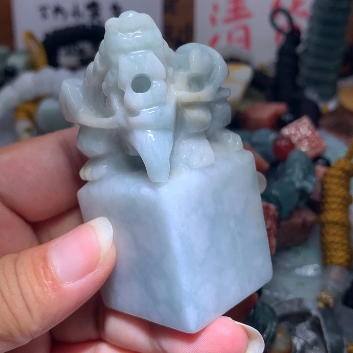 翡翠未镶嵌颈饰保真天然A货翡翠