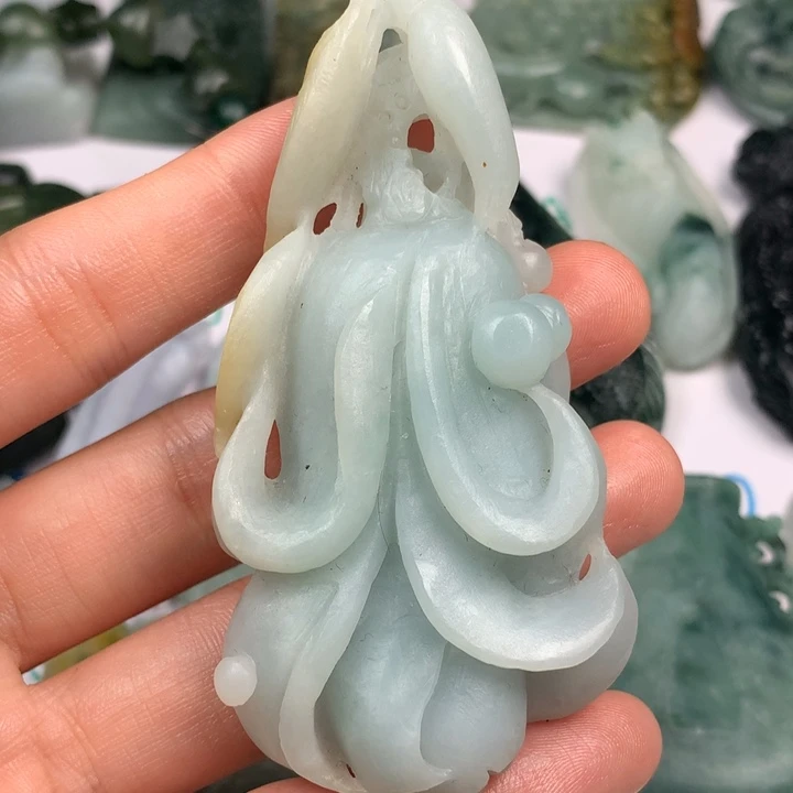 定制翡翠未镶嵌翡翠