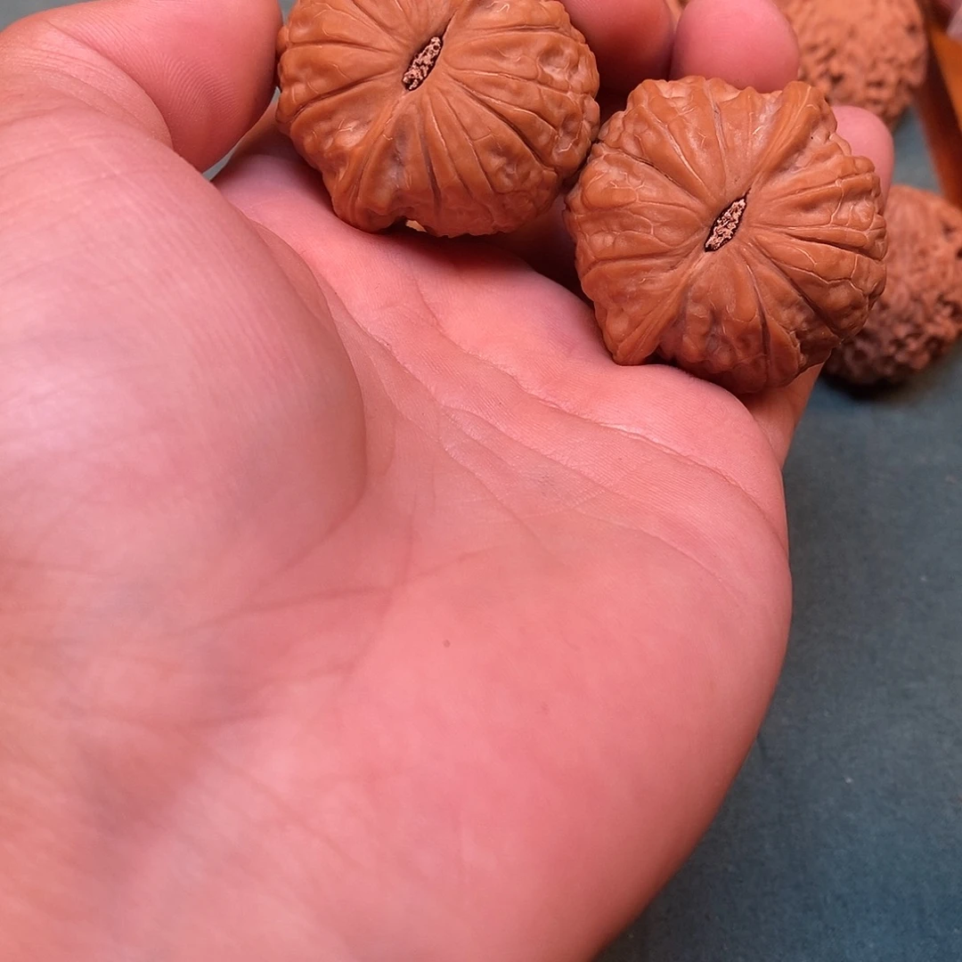 C***F文玩核桃吊坠乾隆