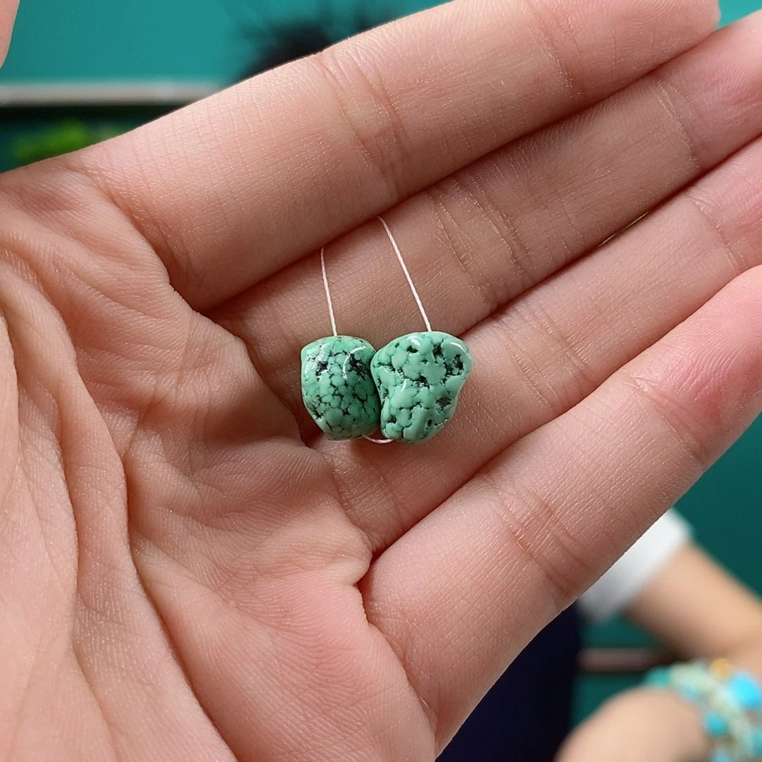 未镶嵌绿松石珠宝奇石