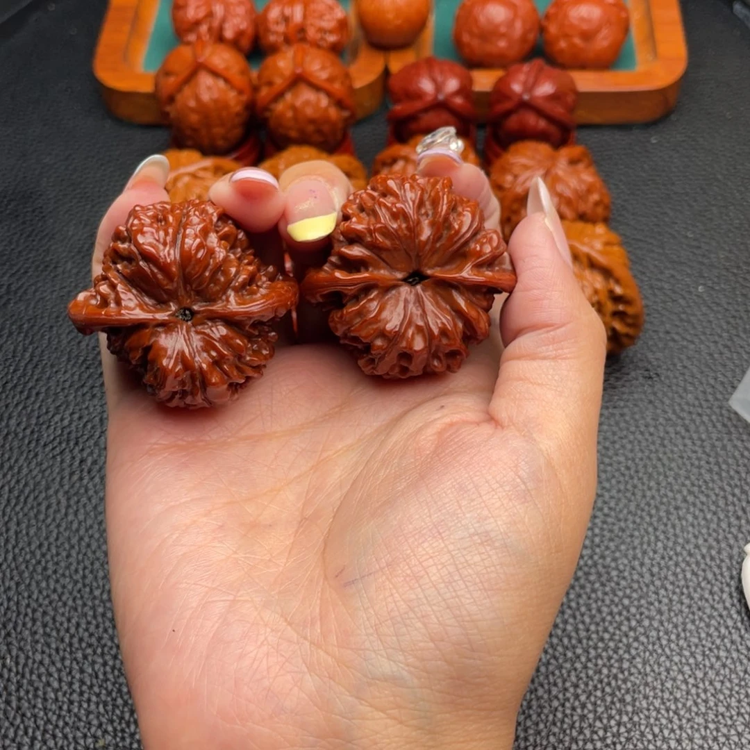 文玩核桃把件梦***岸