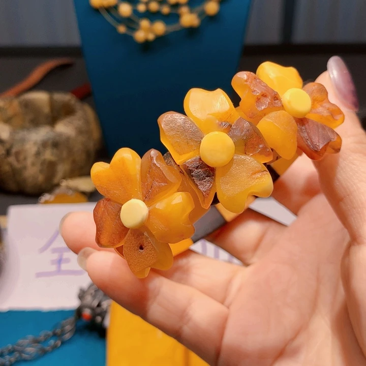 琥珀颈饰未镶嵌波兰设计款琥珀蜜蜡