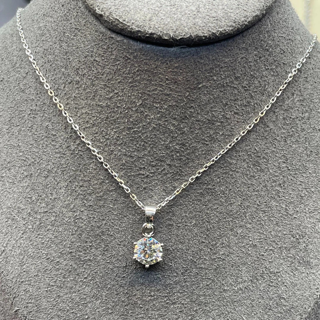 高奢钻饰   经典六爪项链1.0CT