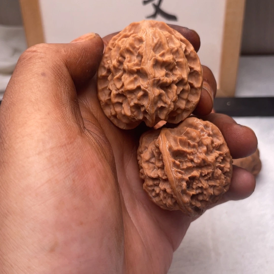 晴****文玩核桃吊坠文玩核桃6
